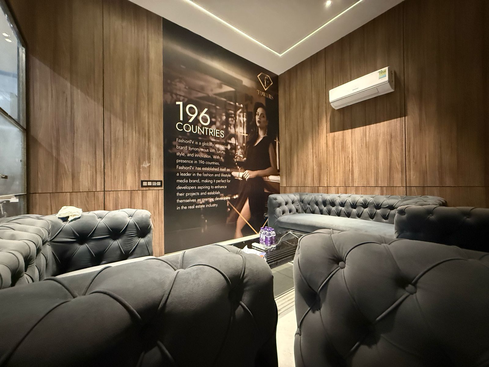 Image hover effect image